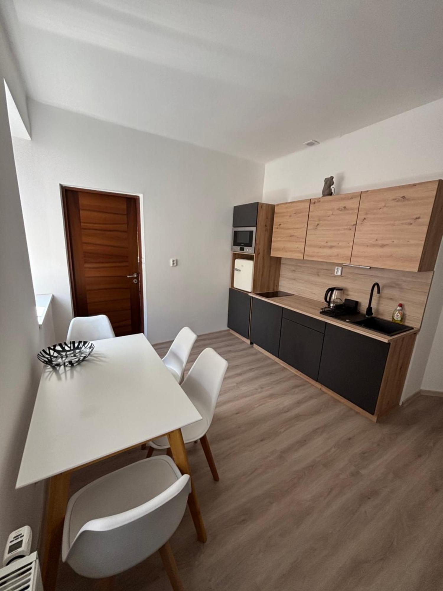 Apartman Orli Hnizdo Liberec Ngoại thất bức ảnh